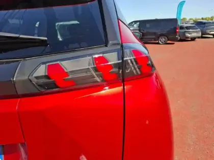 Photo 16 Peugeot 2008  BlueHDi 130 S&S EAT8