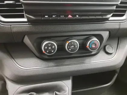 Photo 35 Renault Trafic  L2 dCi 150 Energy S&S