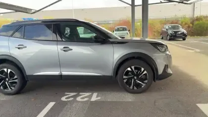 Photo 6 Peugeot 2008  PureTech 130 S&S BVM6