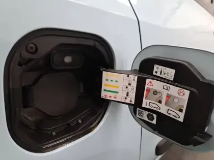 Photo 19 Renault Twingo  III E-Tech