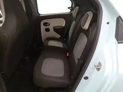 Photo 24 Renault Twingo  III E-Tech
