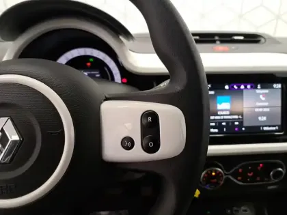 Photo 30 Renault Twingo  III E-Tech