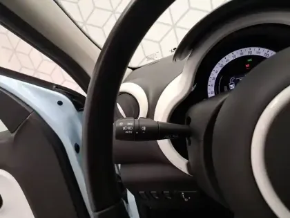 Photo 27 Renault Twingo  III E-Tech