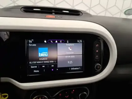 Photo 35 Renault Twingo  III E-Tech