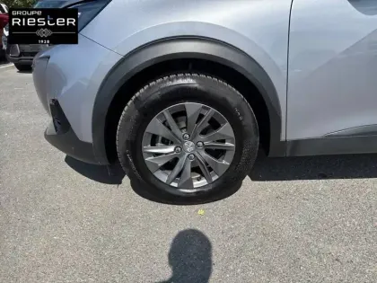 Photo 12 Peugeot 2008  PureTech 100 S&S BVM6
