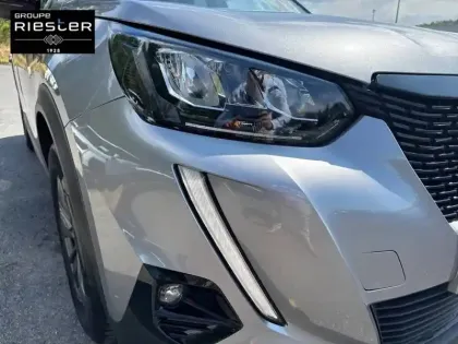Photo 15 Peugeot 2008  PureTech 100 S&S BVM6