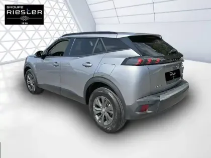 Photo 6 Peugeot 2008  PureTech 100 S&S BVM6