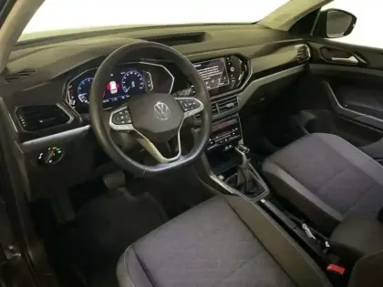 Photo 8 Volkswagen T-cross 1.0 TSI 110 Start/Stop DSG7 R-Line Tech
