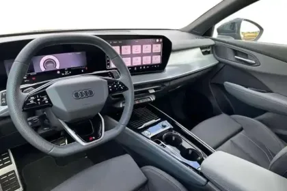 Photo 6 Audi Q3 SB E HYBRID 272 CH S tronic 6