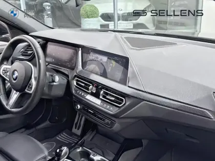 Photo 6 BMW Serie 1 Série 1 M135iA xDrive 306ch Edition M Sport Pro