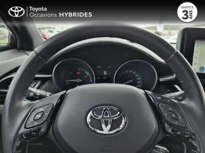 Photo 12 Toyota C-HR  2.0 Hybride 184ch Design Ultimate E-CVT