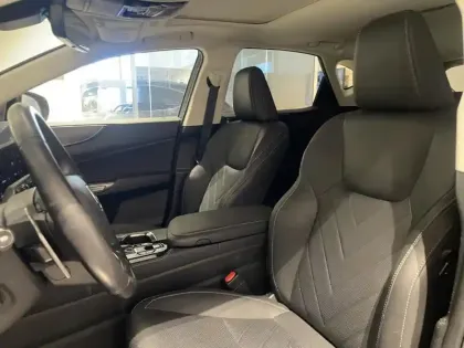 Photo 13 Lexus Nx  450h+ Executive 4WD
