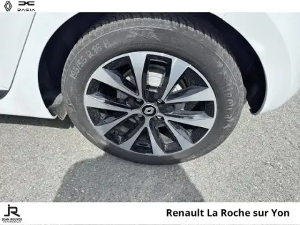 Photo 7 Renault Clio  1.6 E-Tech hybride 145ch Equilibre