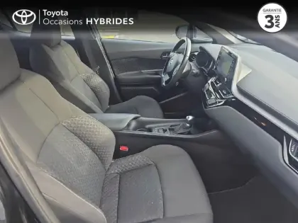 Photo 5 Toyota C-HR  122h Dynamic Business 2WD E-CVT + Programme Beyond Zero Academy MY22