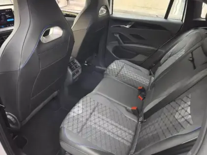 Photo 5 Volkswagen Tiguan  1.5 eTSI 150ch R-Line DSG7