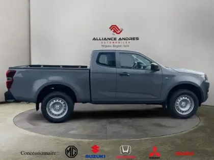Photo 5 Isuzu D-Max  2.2 Ddi 164ch B-Strong Single M/T