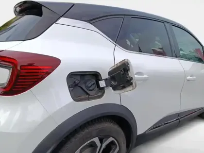 Photo 9 Renault Captur  1.3 TCe 160ch FAP Intens EDC -21
