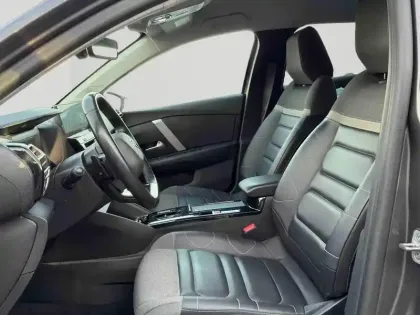 Photo 10 Citroën C4  X PureTech 130ch S&S Shine EAT8