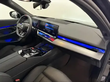Photo 7 BMW Serie 5 M5 Touring 4.4 V8 PHEV 727ch (585+197)