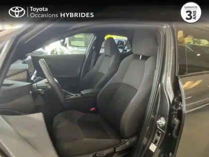 Photo 10 Toyota C-HR  2.0 Hybride 200ch Design Pack Confort