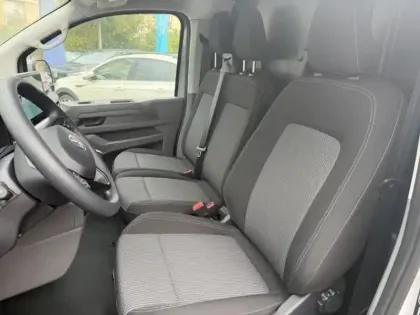 Photo 11 Volkswagen Transporter  Fg Van L1 2.0 TDI 150ch Business