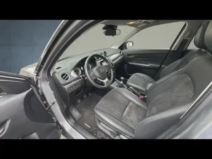 Photo 10 Suzuki Vitara  1.4 Boosterjet Hybrid 129ch Style