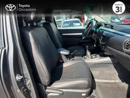 Photo 7 Toyota Hilux  2.4 D-4D 150ch X-Tra Cabine Légende 4WD RC23