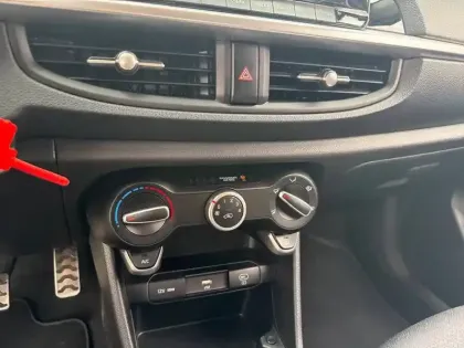 Photo 18 Kia Picanto  1.2 DPi 79 ch BVM5