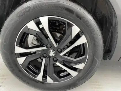Photo 15 Peugeot 2008  PureTech 130 S&S EAT8