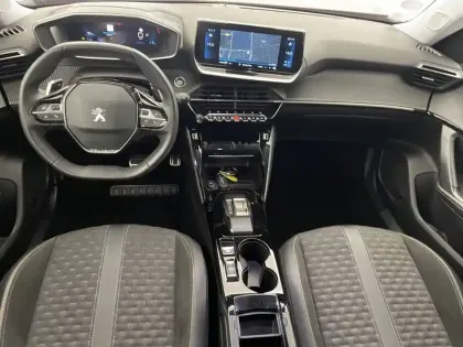 Photo 29 Peugeot 2008  PureTech 130 S&S EAT8