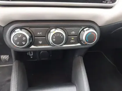 Photo 21 Nissan Micra  IG-T 92