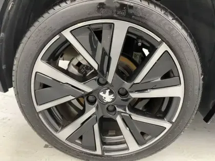 Photo 15 Peugeot 208  PureTech 100 S&S BVM6