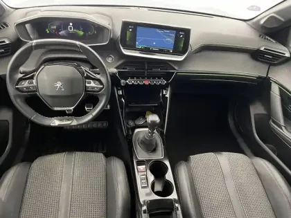 Photo 28 Peugeot 208  PureTech 100 S&S BVM6