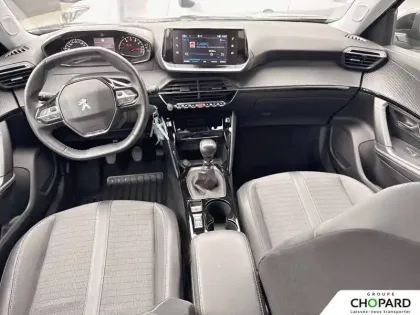 Photo 14 Peugeot 2008  PureTech 130 S&S BVM6
