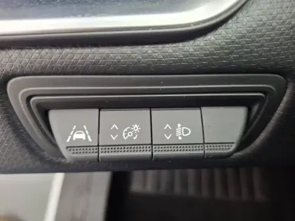 Photo 32 Renault Clio  TCe 90 - 21