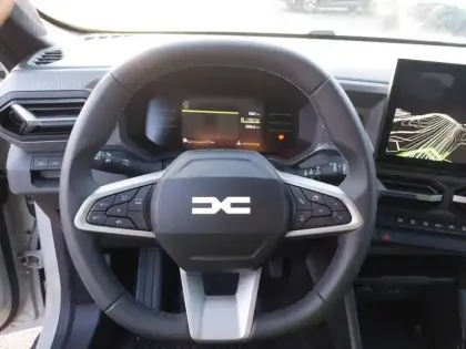 Photo 10 Dacia Duster  Mild Hybrid 140