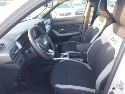 Photo 8 Dacia Duster  Mild Hybrid 140