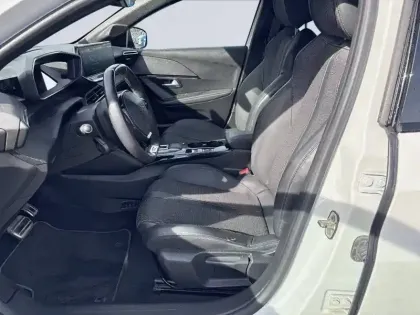 Photo 10 Peugeot 208  Electrique 50 kWh 136ch