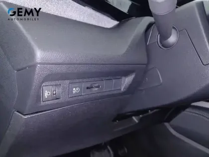 Photo 14 Peugeot 308  Electrique 54 kWh 156ch