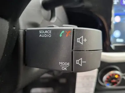 Photo 35 Renault Twingo  III E-Tech