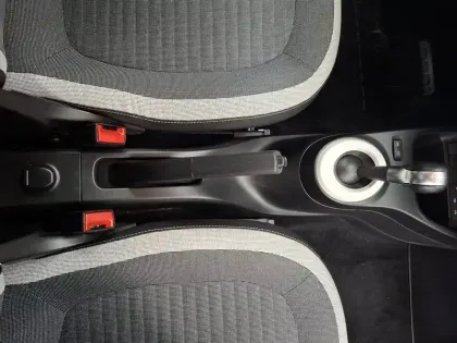 Photo 29 Renault Twingo  III E-Tech