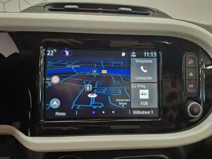 Photo 37 Renault Twingo  III E-Tech