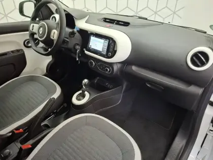 Photo 26 Renault Twingo  III E-Tech