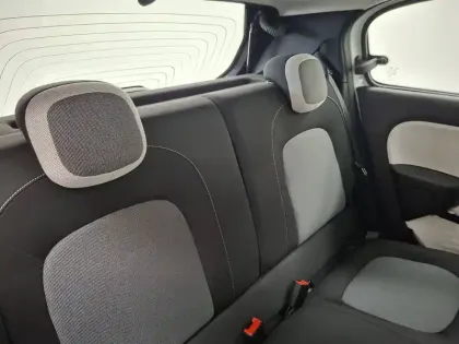 Photo 24 Renault Twingo  III E-Tech