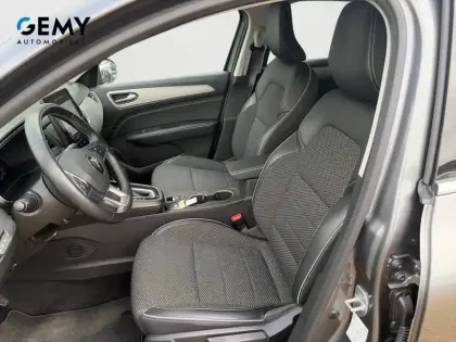 Photo 8 Renault Arkana  E-Tech hybride 145 - 22