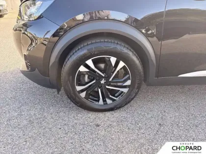 Photo 11 Peugeot 2008  PureTech 130 S&S EAT8