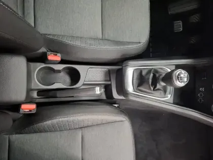 Photo 28 Renault Captur  TCe 90 - 21