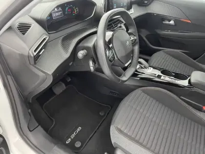 Photo 26 Peugeot 208  Electrique 50 kWh 136ch