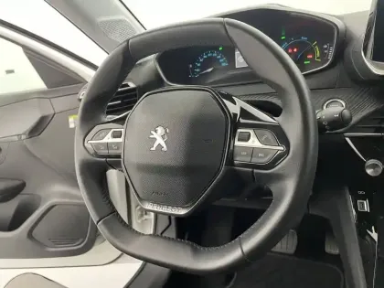 Photo 31 Peugeot 208  Electrique 50 kWh 136ch
