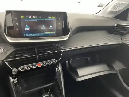 Photo 28 Peugeot 208  Electrique 50 kWh 136ch